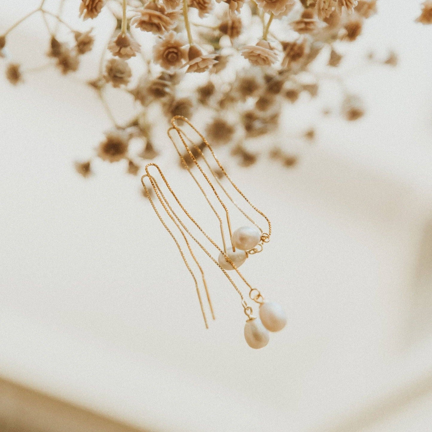 Crystal Cove Pearl Threaders