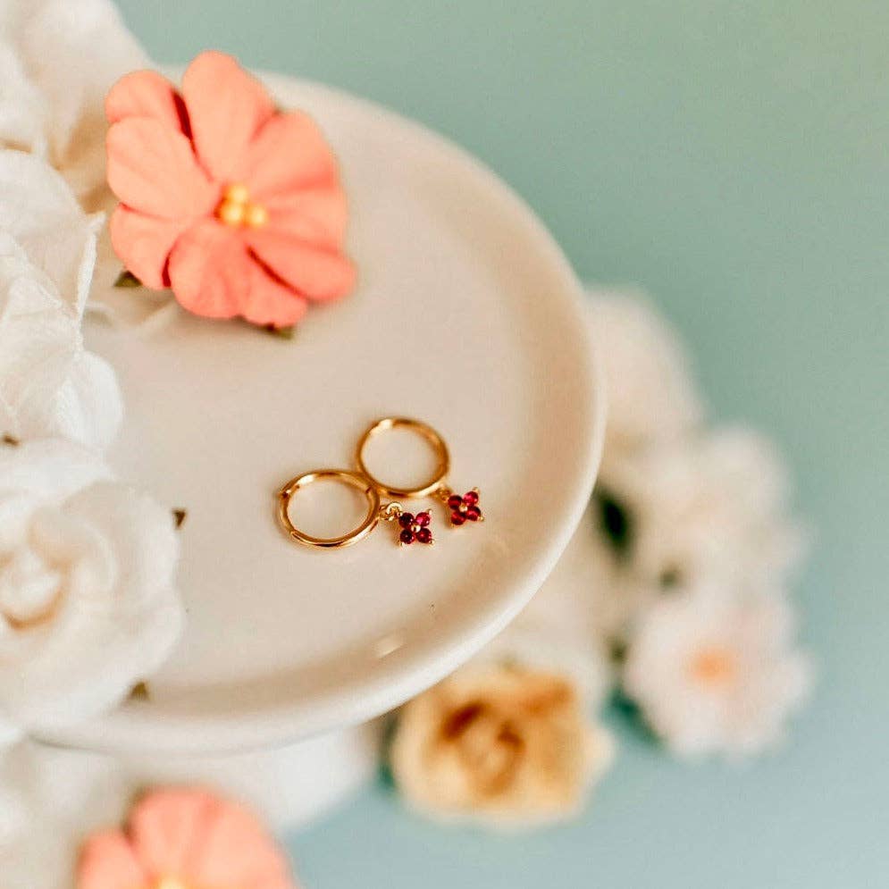 Margot Hoops: Gold Diamond