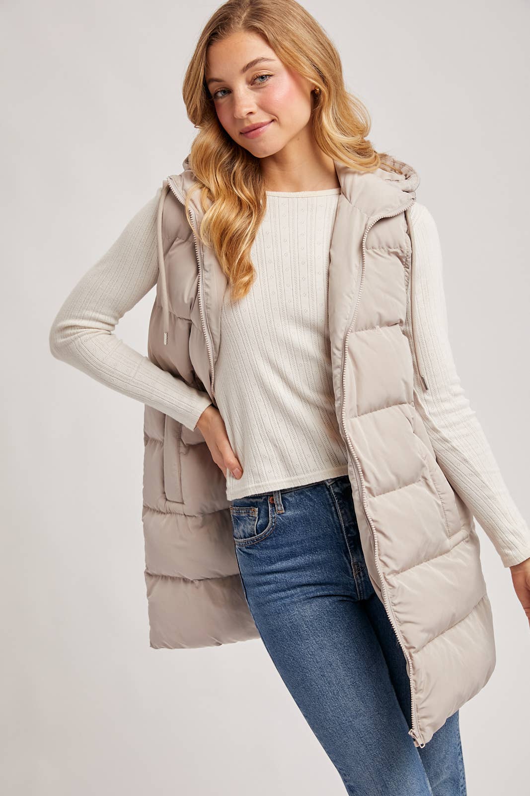 HOODED ZIPPER DOWN LONGLINE PUFFER VEST: CHOCOLATE / S
