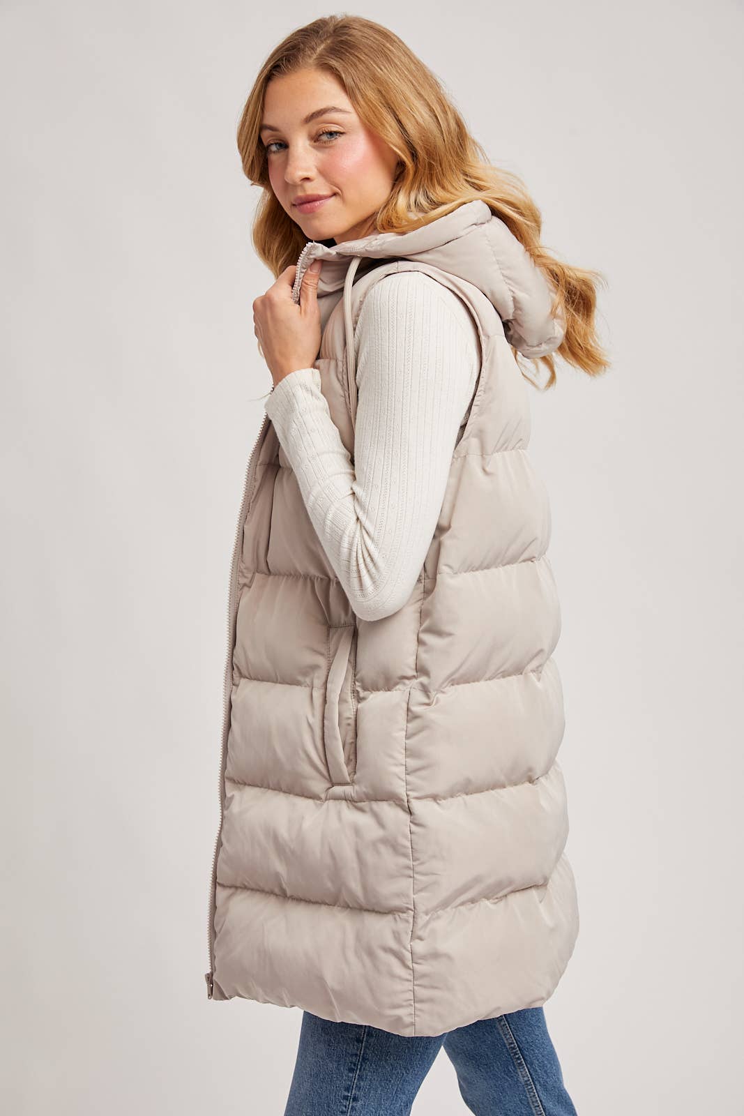 HOODED ZIPPER DOWN LONGLINE PUFFER VEST: CHOCOLATE / L