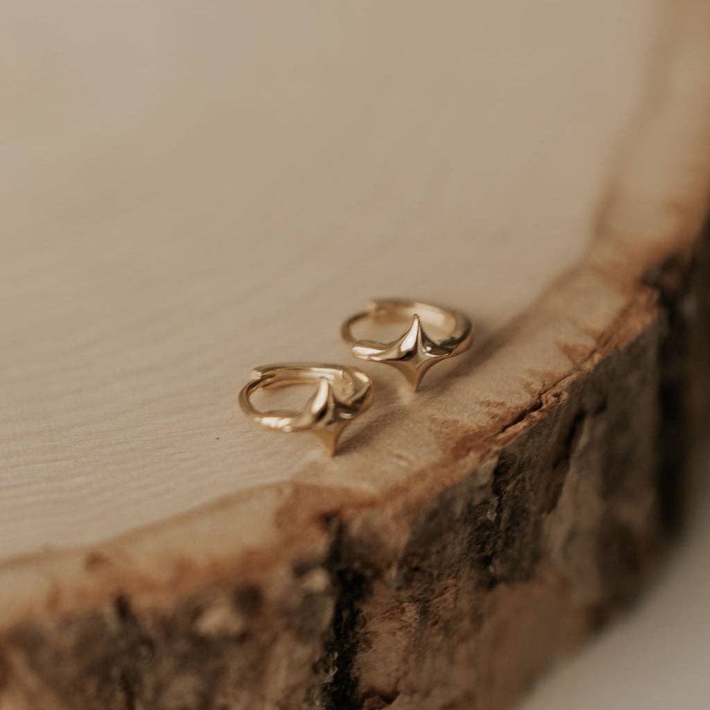 Beth Hoops: Gold
