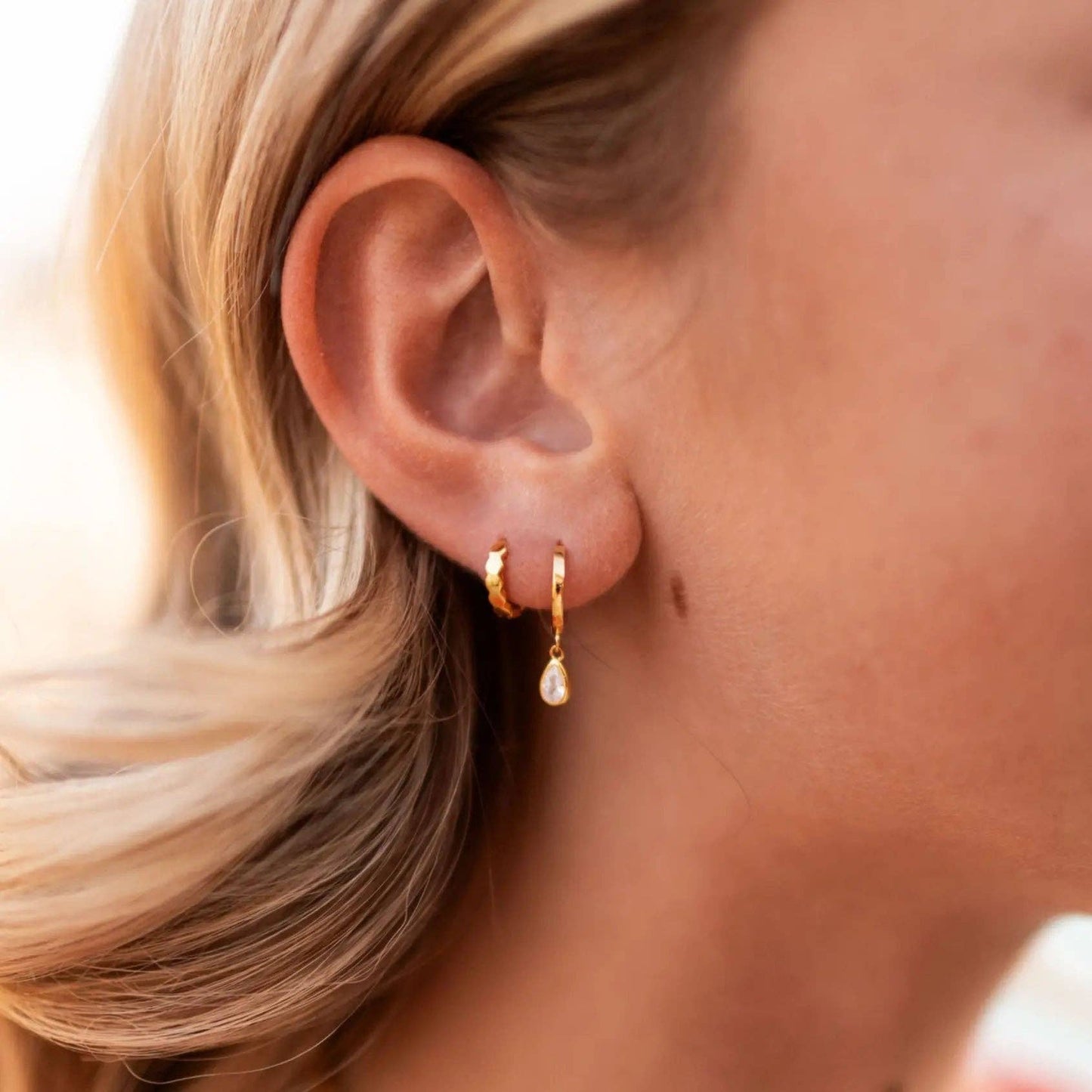 Honeycomb Hoops: Gold