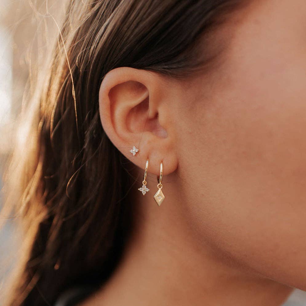 Margot Hoops: Gold Diamond