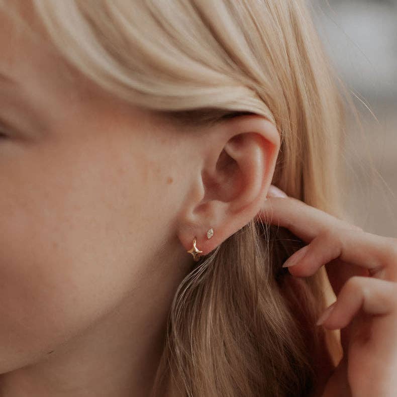 Beth Hoops: Gold