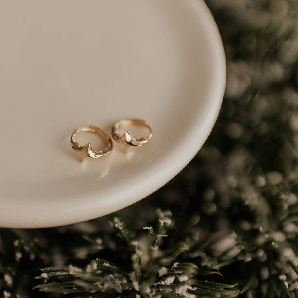 Beth Hoops: Gold