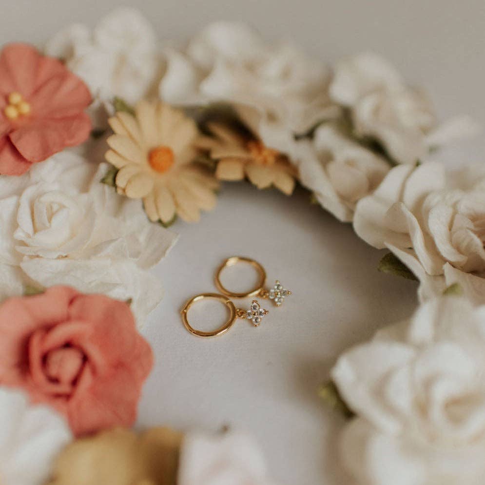 Margot Hoops: Gold Diamond