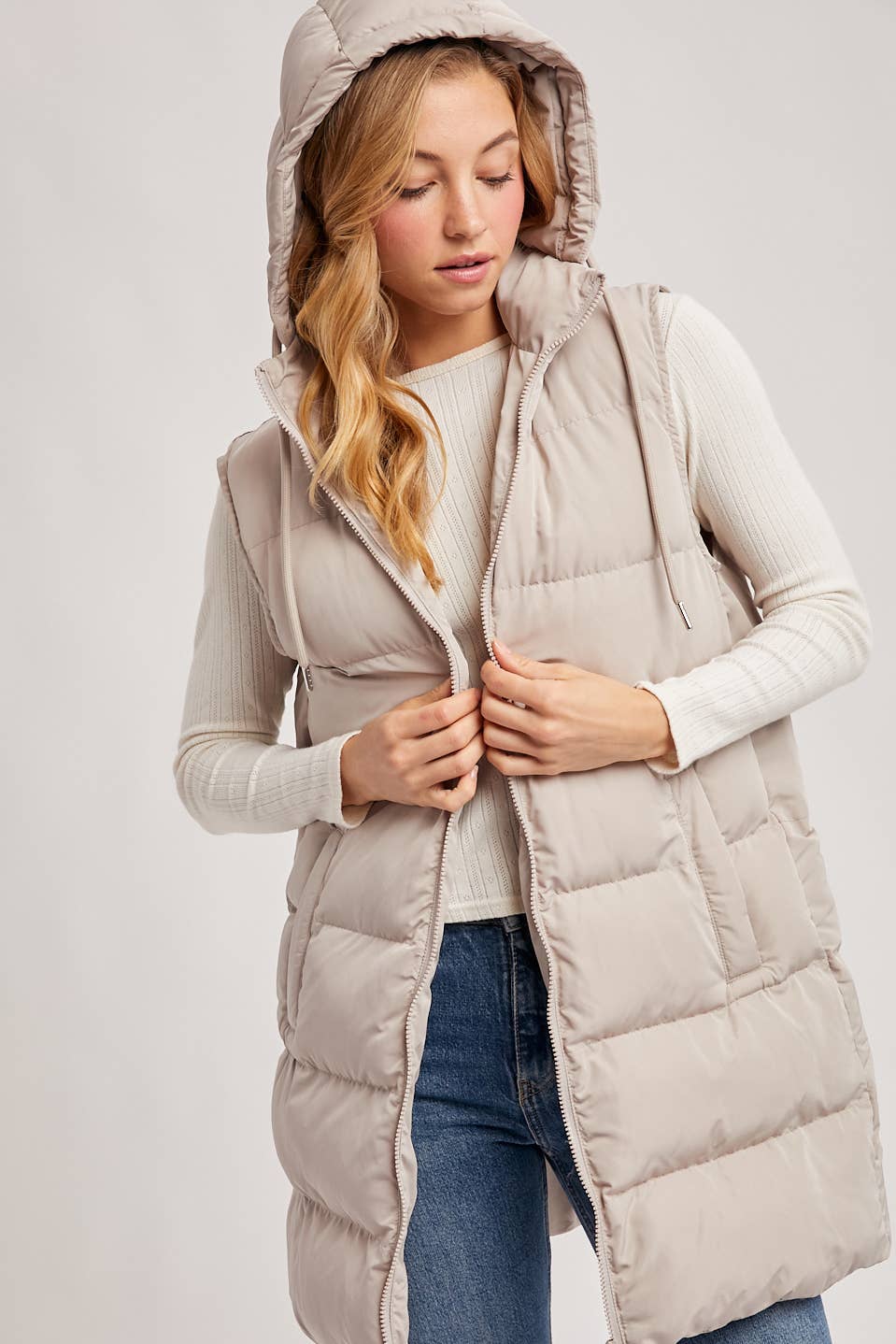 HOODED ZIPPER DOWN LONGLINE PUFFER VEST: CHOCOLATE / M