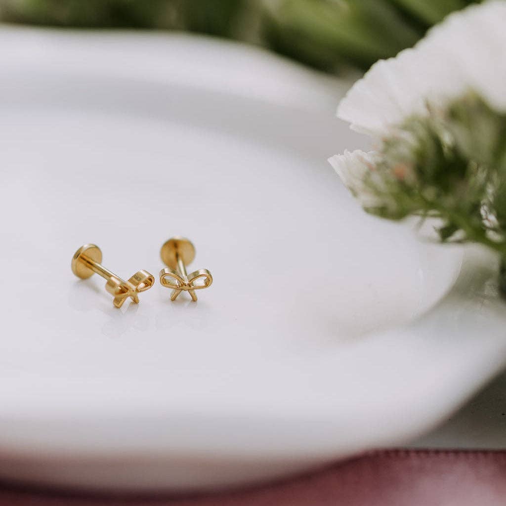 Bow Flat Back Studs: Silver