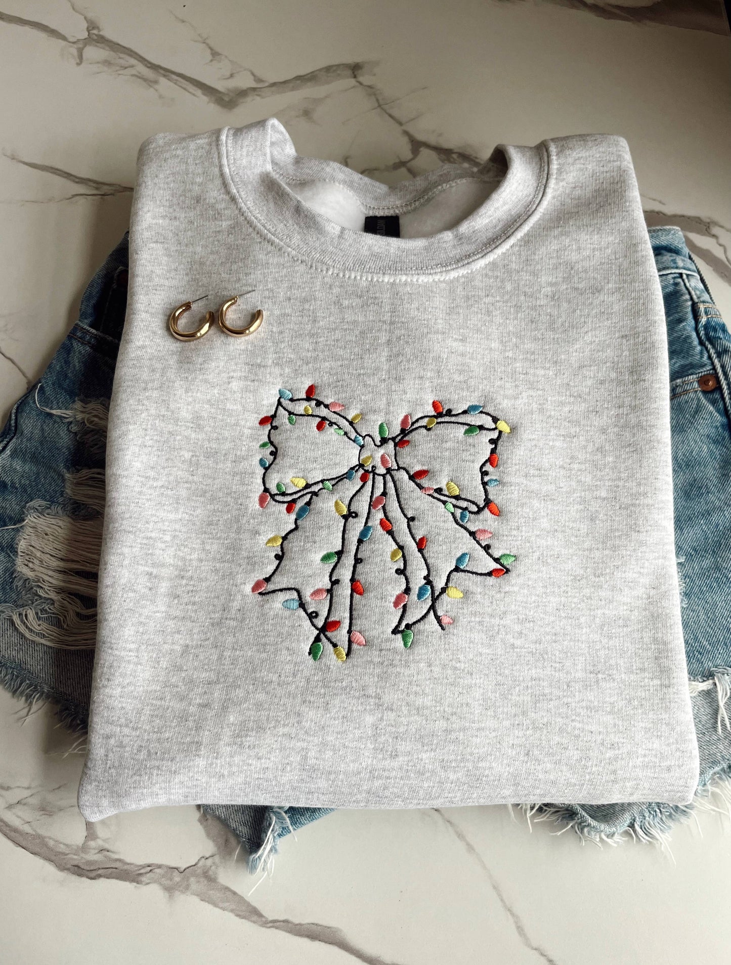 Embroidered Christmas Bow Sweatshirt: L