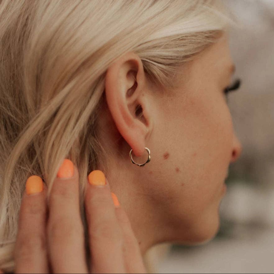 Lola Floral Hoops: Silver