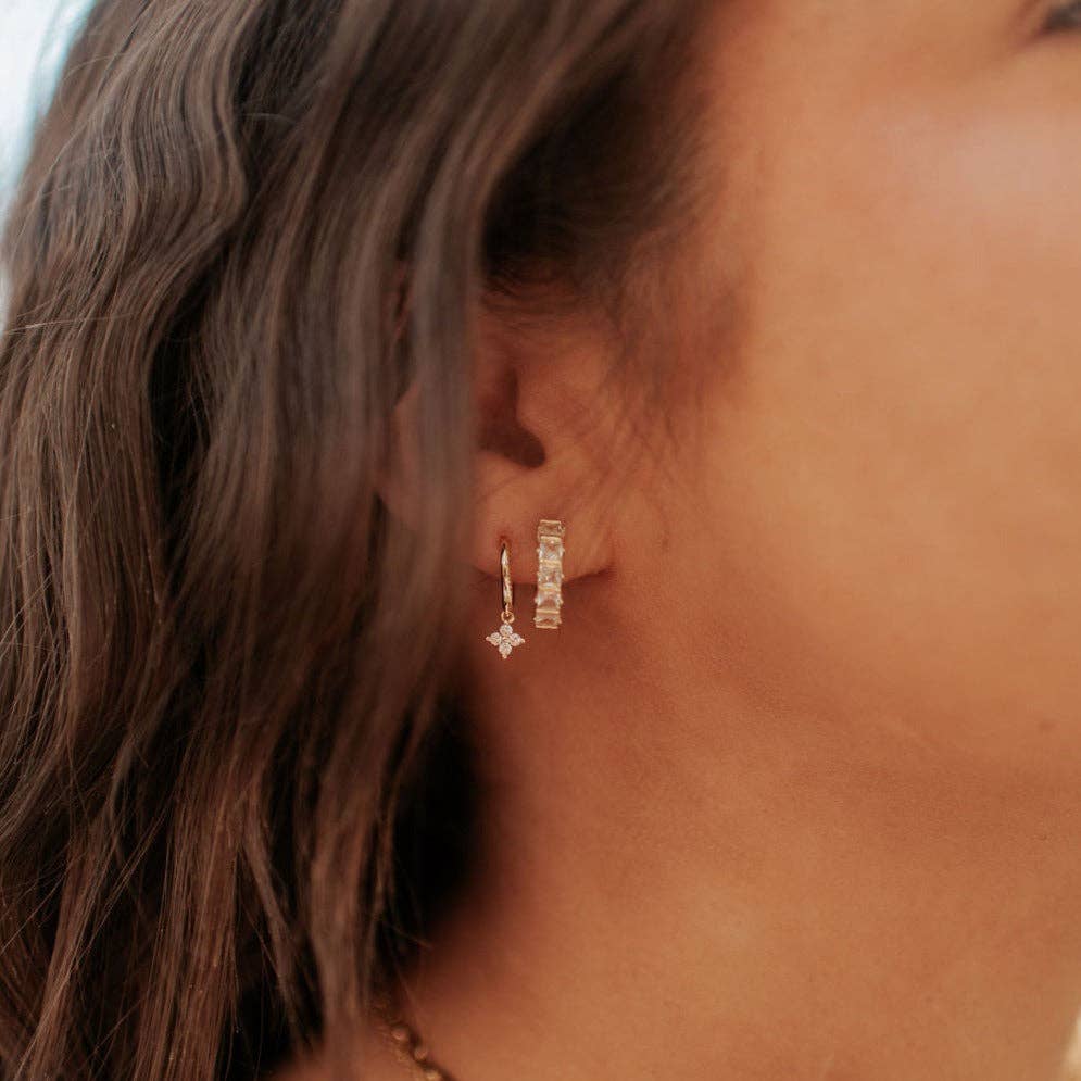 Margot Hoops: Gold Diamond